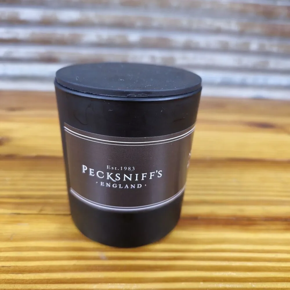 PECKSNIFF'S No. 6 Leather & Oakmoss 6.4 ounce Fragranced Candle Made in England